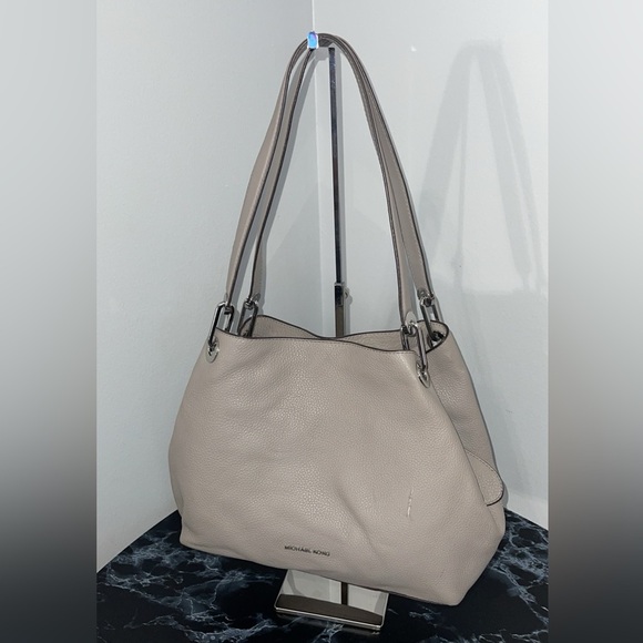 MICHAEL KORS Handbag Raven Large Shoulder Tote Leather Pearl Gray AUTHENTIC - Picture 1 of 13